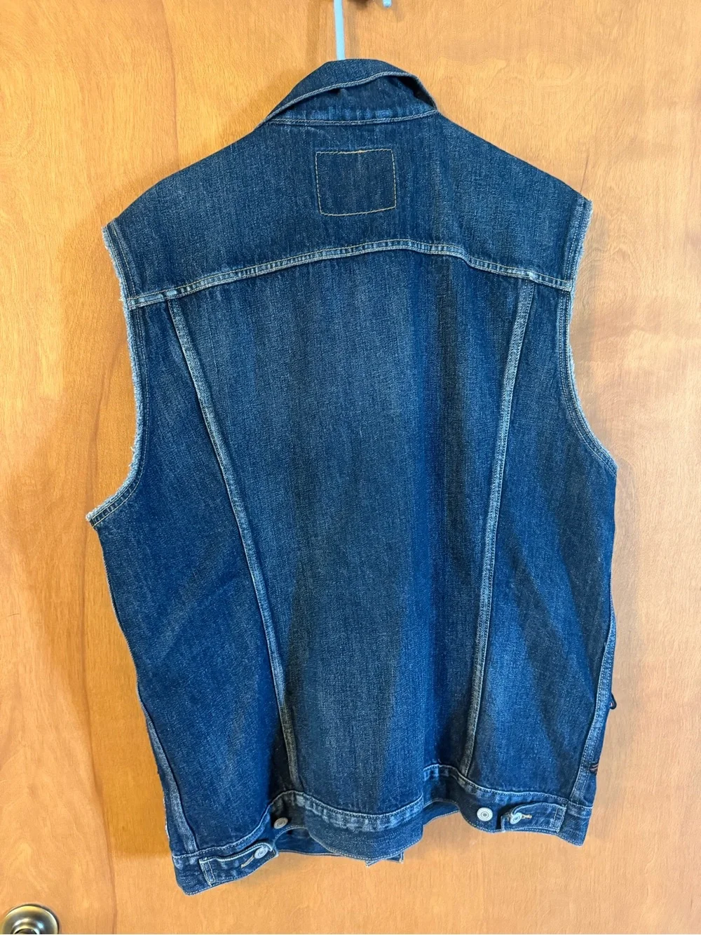 Levi's Dark Blue Denim Vest with Harley Davidson Embroidered Patches - Picture 2 of 6